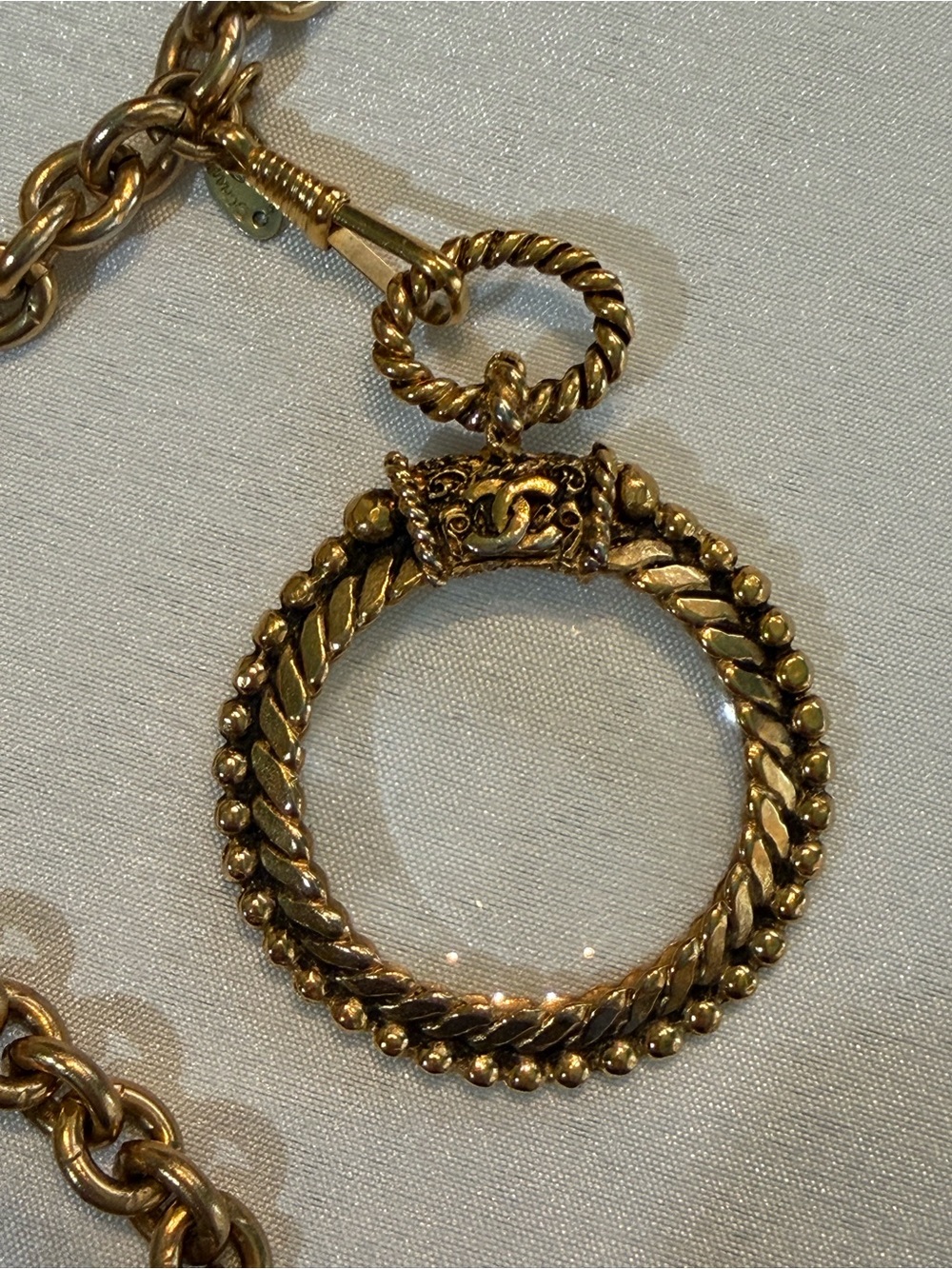 Vintage CHANEL Gold-plated Rope Magnifying Glass Pendant Necklace